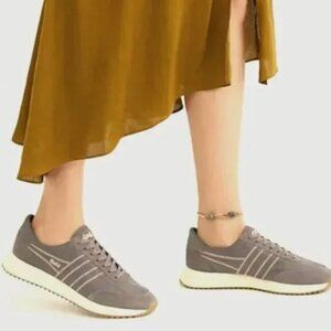 FREE PEOPLE Gola Grey and Gold Montreal Lustre Sneakers Size 6